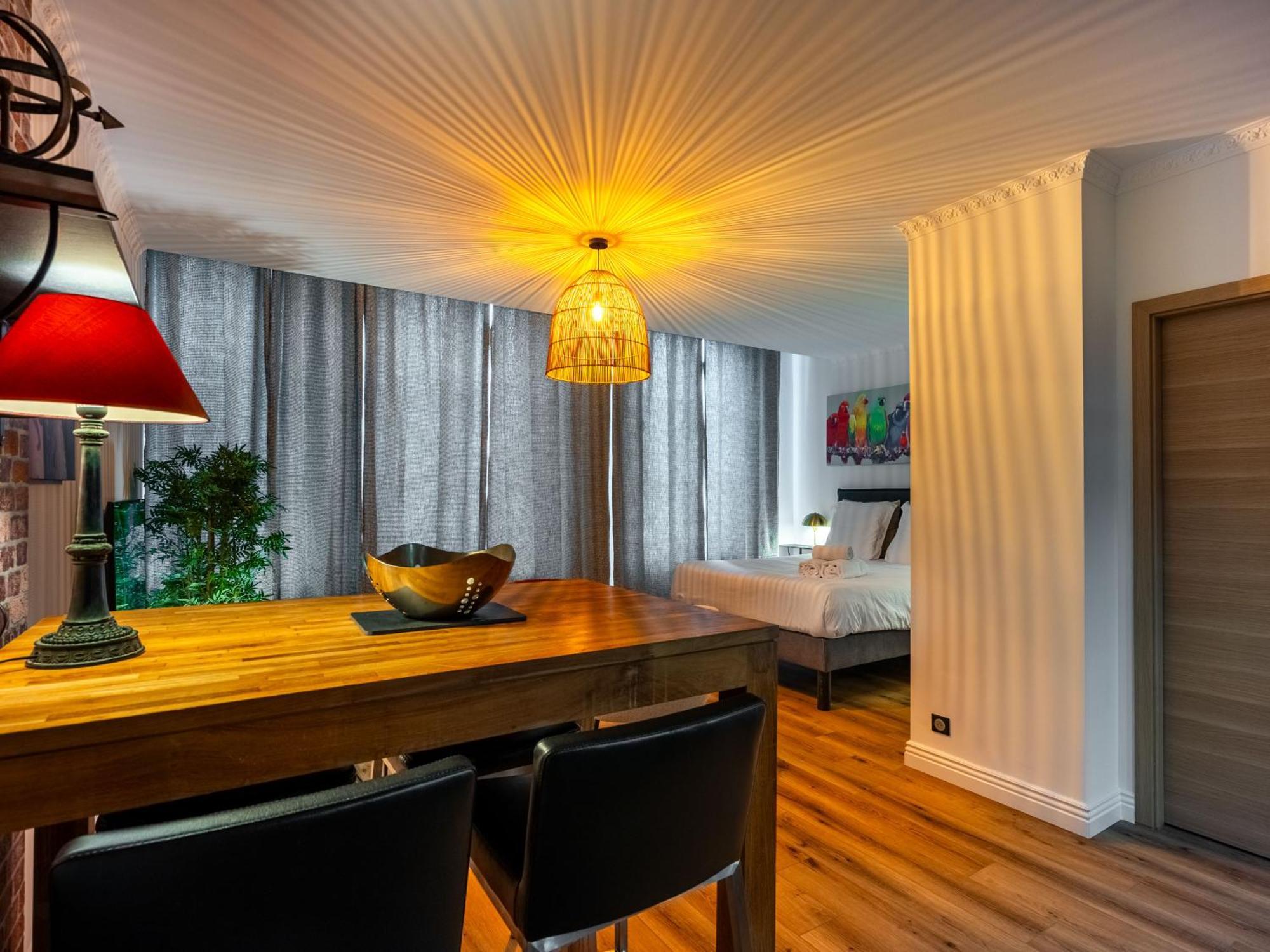 Le Relais Ducal - Appartements D'Hotes Vieille Ville Nancy Zewnętrze zdjęcie